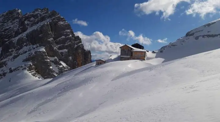Die Passauer Hütte besitzt einen Winterraum | © Michael Faber